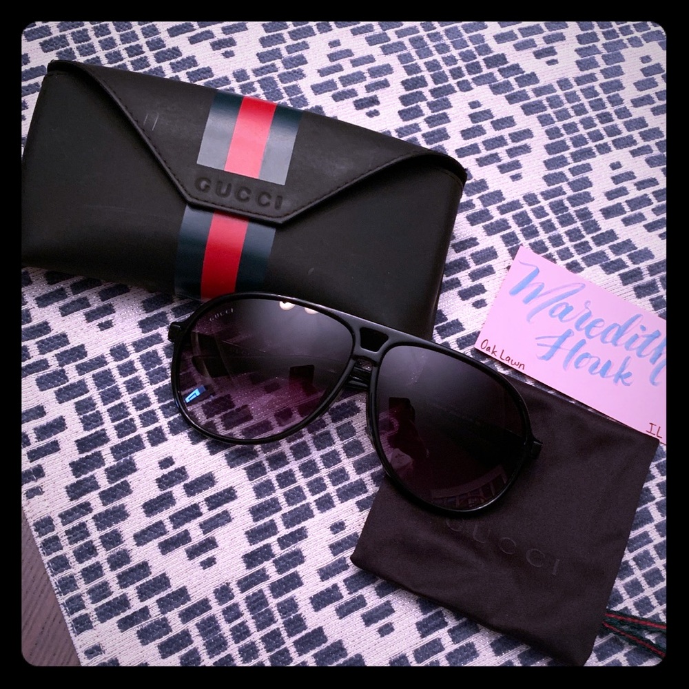 Men’s Gucci Sunglasses. 😎
